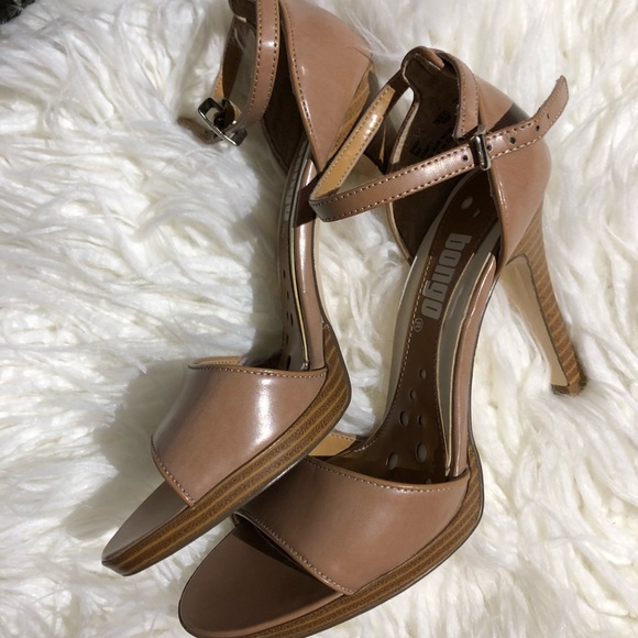 BONGO Shoes - BONGO open toe slim ankle strap Color? Heels